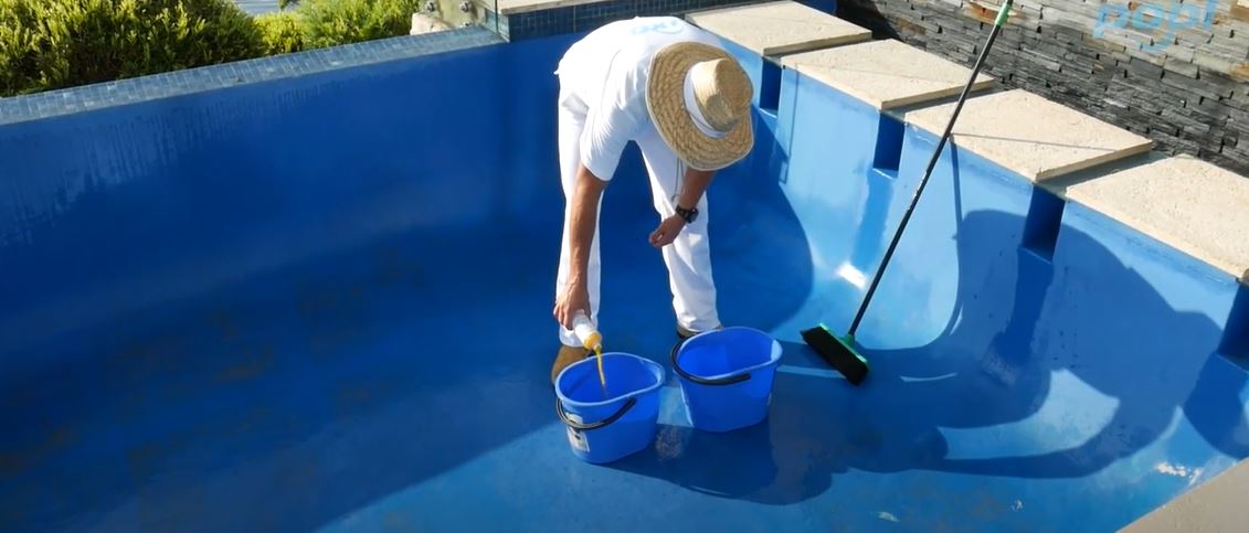 How do you acid etch a swimming pool?